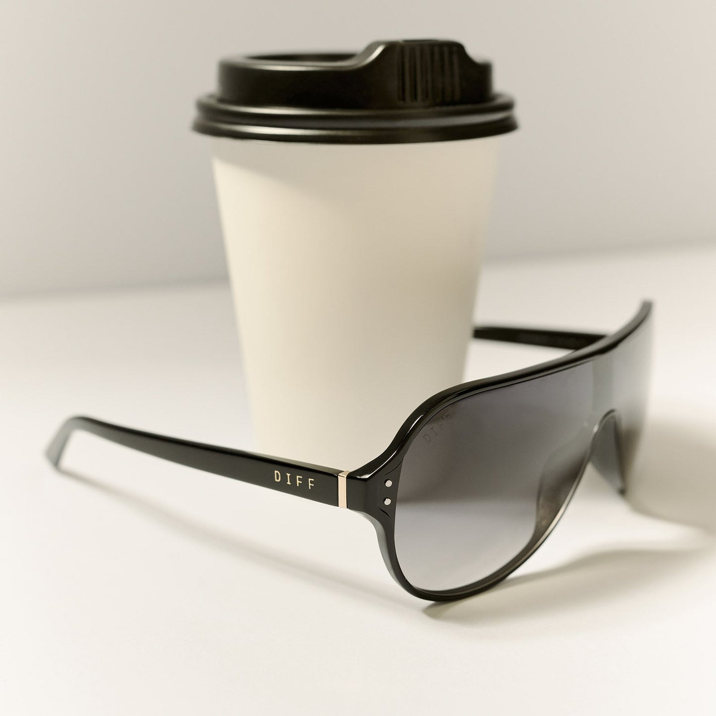 THE DOWNTOWN - BLACK + GREY GRADIENT + SUNGLASSES