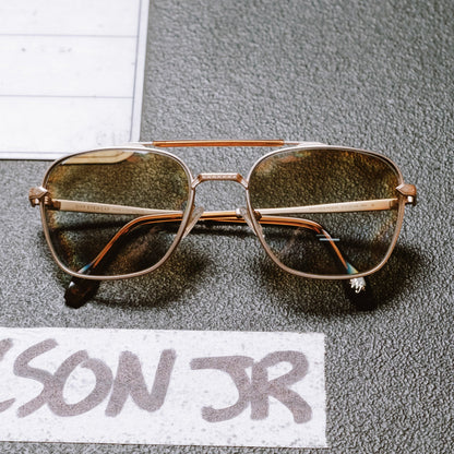 I'M A SONG - MATTE GOLD + BROWN GRADIENT + SUNGLASSES