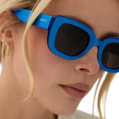 ROMY - LUMINOUS BLUE + GREY + SUNGLASSES