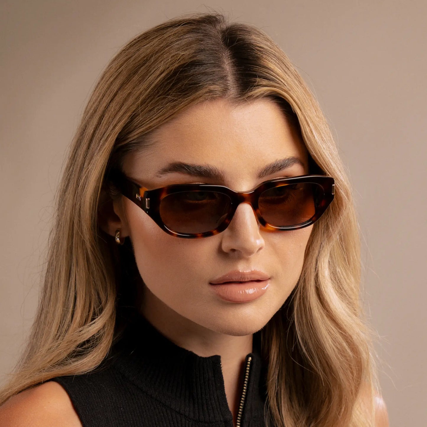 Vera | Polarized